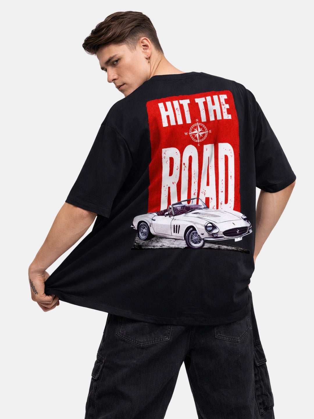Hit The Road – Oversized Explorer Graphic T-Shirt